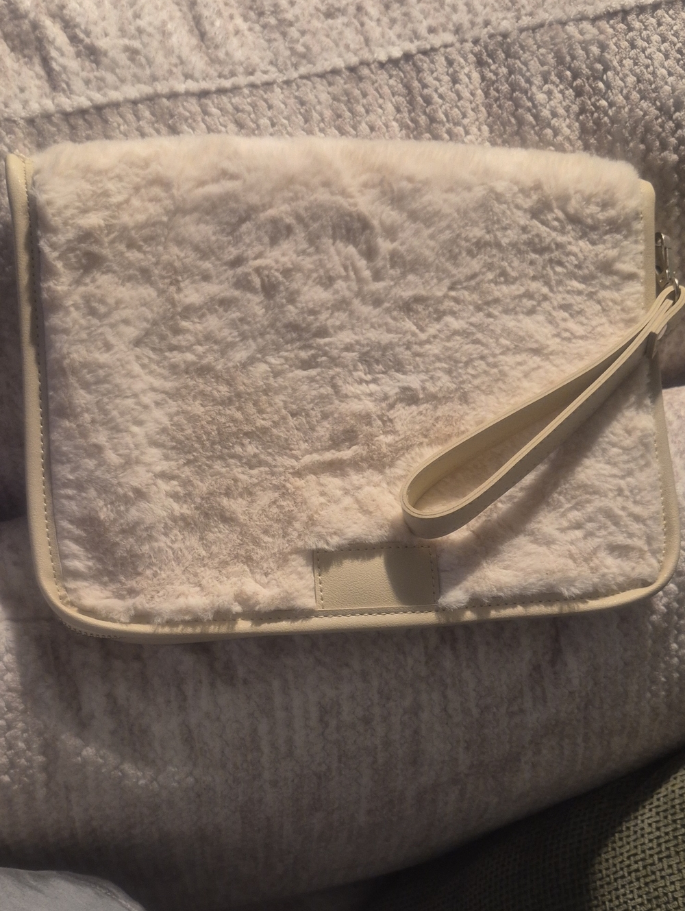Plush Cream Faux-Fur Wristlet Clutch - Unbranded For Tablet